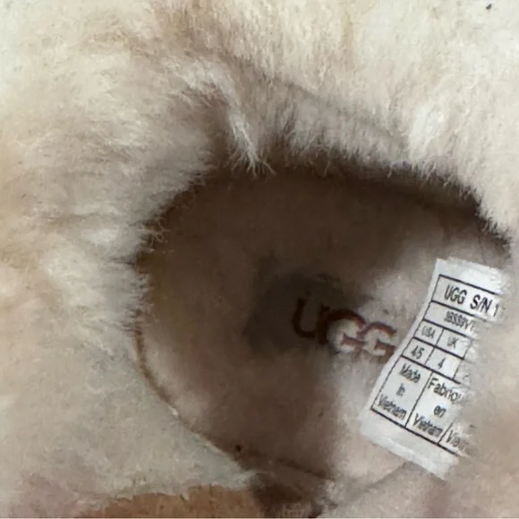 Ugg Jorie Spots Metallic Rainbow Shimmering Lined Sheepskin Boot Baby SZ 4/5 EUC - Picture 14 of 14